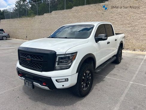 Used 2020 Nissan Titan PRO-4X w/ Pro-4x Convenience Package AWD/4WD image 1