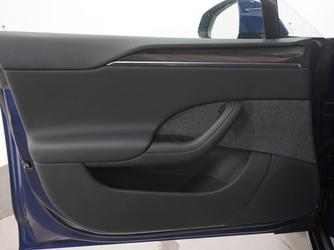 Used 2021 Tesla Model S Long Range image 17