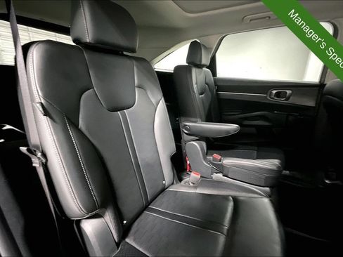 Used 2025 Kia Sorento X-Line EX AWD/4WD image 34