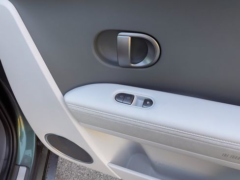 New 2026 Hyundai Ioniq 5 Limited image 26