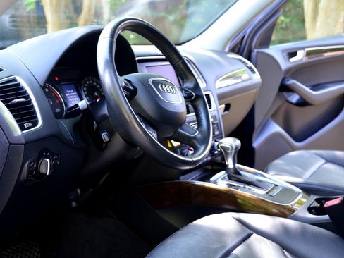 Used 2013 Audi Q5 2.0T Premium w/ Convenience Pkg AWD/4WD image 14
