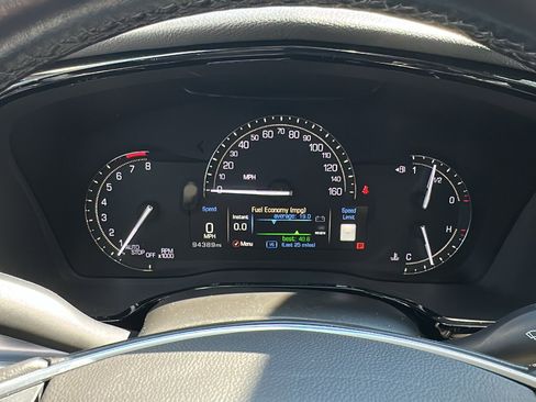 Used 2018 Cadillac XT5 Premium Luxury image 19