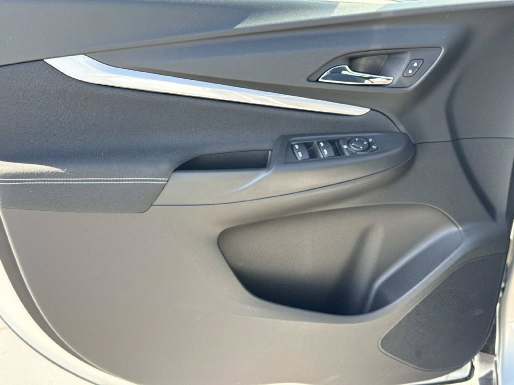 Used 2022 Chevrolet Bolt EUV LT FWD image 18