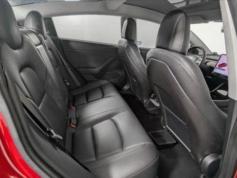 Used 2018 Tesla Model 3 Long Range image 19