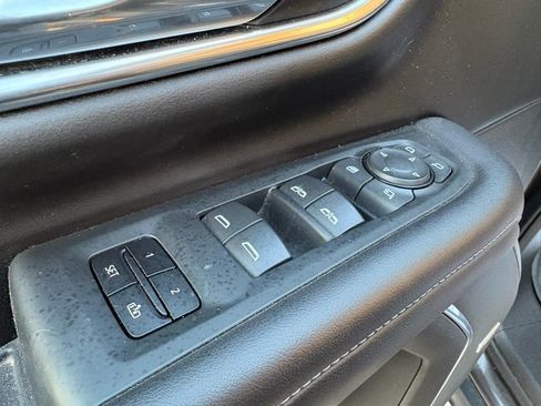 Used 2021 Chevrolet Tahoe Z71 w/ Luxury Package image 22