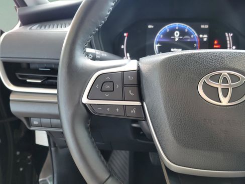 Certified 2025 Toyota Grand Highlander XLE image 18