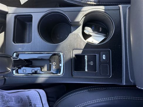 Used 2018 Subaru Legacy 2.5i Limited image 38