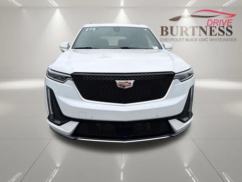 Certified 2023 Cadillac XT6 Sport w/ Platinum Package AWD/4WD image 3