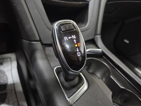 Used 2019 Cadillac XT5 Luxury w/ LPO, Black Ice Package FWD image 23