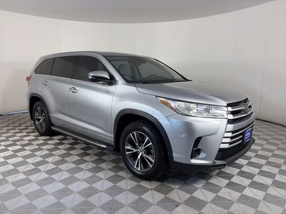 Used 2017 Toyota Highlander LE