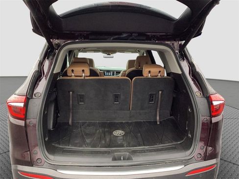 Used 2018 Buick Enclave Essence w/ Trailering Package image 31