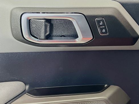 Certified 2023 Ford Bronco Black Diamond image 24