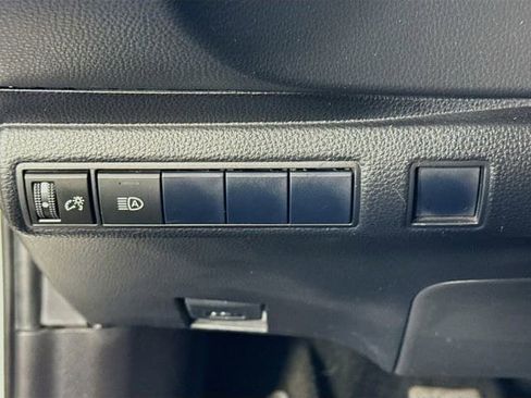 Certified 2021 Toyota Corolla SE w/ Carpet Mat Package (TMS) image 10