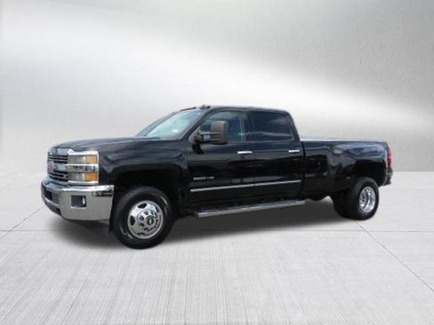 Used 2015 Chevrolet Silverado 3500 LTZ AWD/4WD image 7