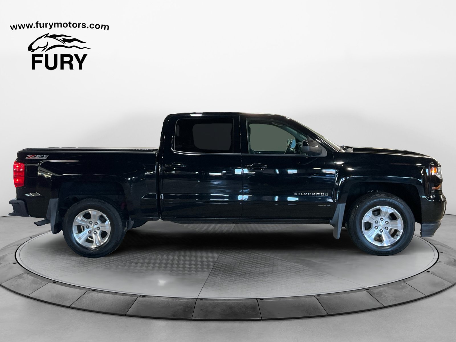Used 2017 Chevrolet Silverado 1500 LT w/ All Star Edition AWD/4WD image 3