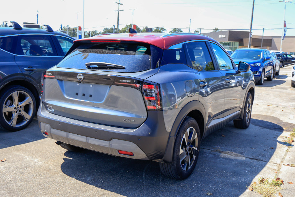 Used 2026 Nissan Kicks SV AWD/4WD image 7