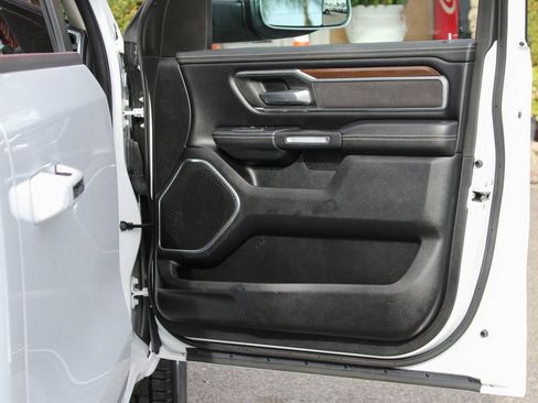 Used 2022 RAM 1500 Laramie image 39