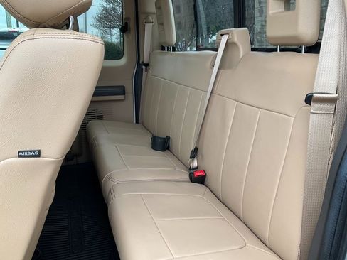 Used 2016 Ford F250 Lariat w/ Chrome Package image 15