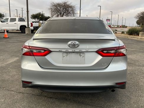 Used 2023 Toyota Camry LE image 6