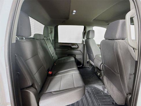 Used 2025 Chevrolet Silverado 3500 LT image 9