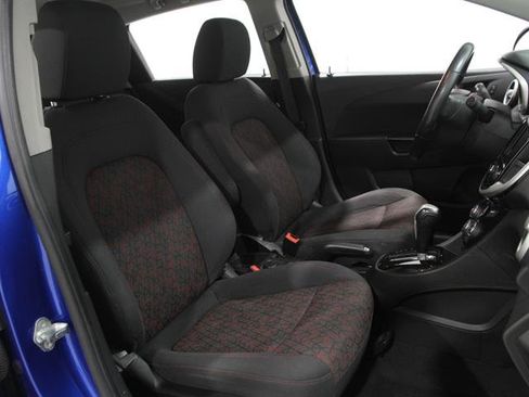 Used 2018 Chevrolet Sonic LT w/ Convenience Package image 15