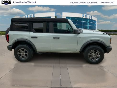 Used 2021 Ford Bronco Big Bend image 4