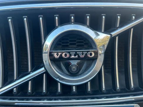 Used 2018 Volvo S90 T6 Inscription image 32