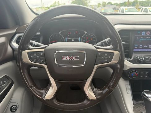 Used 2018 GMC Acadia SLT FWD image 22