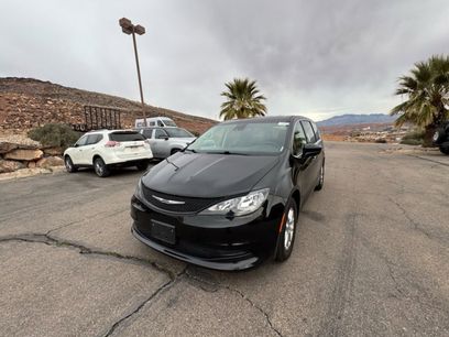 Certified 2023 Chrysler Voyager LX