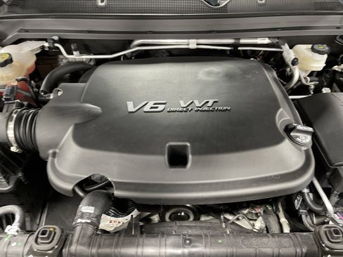 Used 2021 GMC Canyon Denali image 17