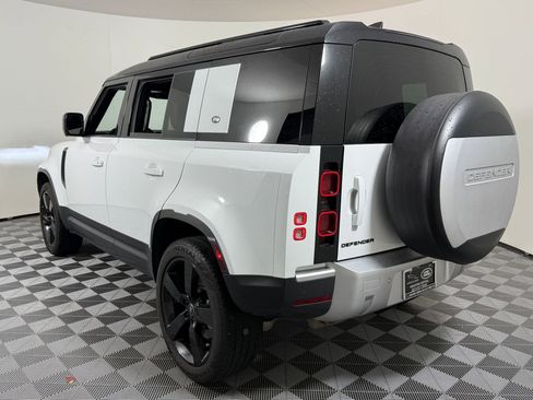 Used 2023 Land Rover Defender 110 S AWD/4WD image 3