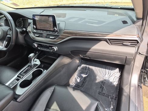 Used 2020 Nissan Altima 2.5 SL FWD image 30