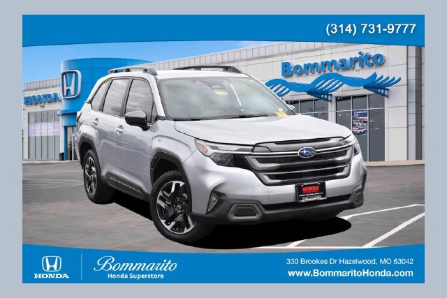 Used 2025 Subaru Forester Limited AWD/4WD image 1