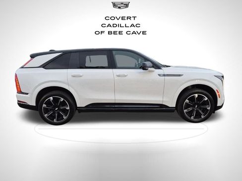 Used 2025 Cadillac Escalade IQ Sport 1 w/ Smart Trailering package image 13