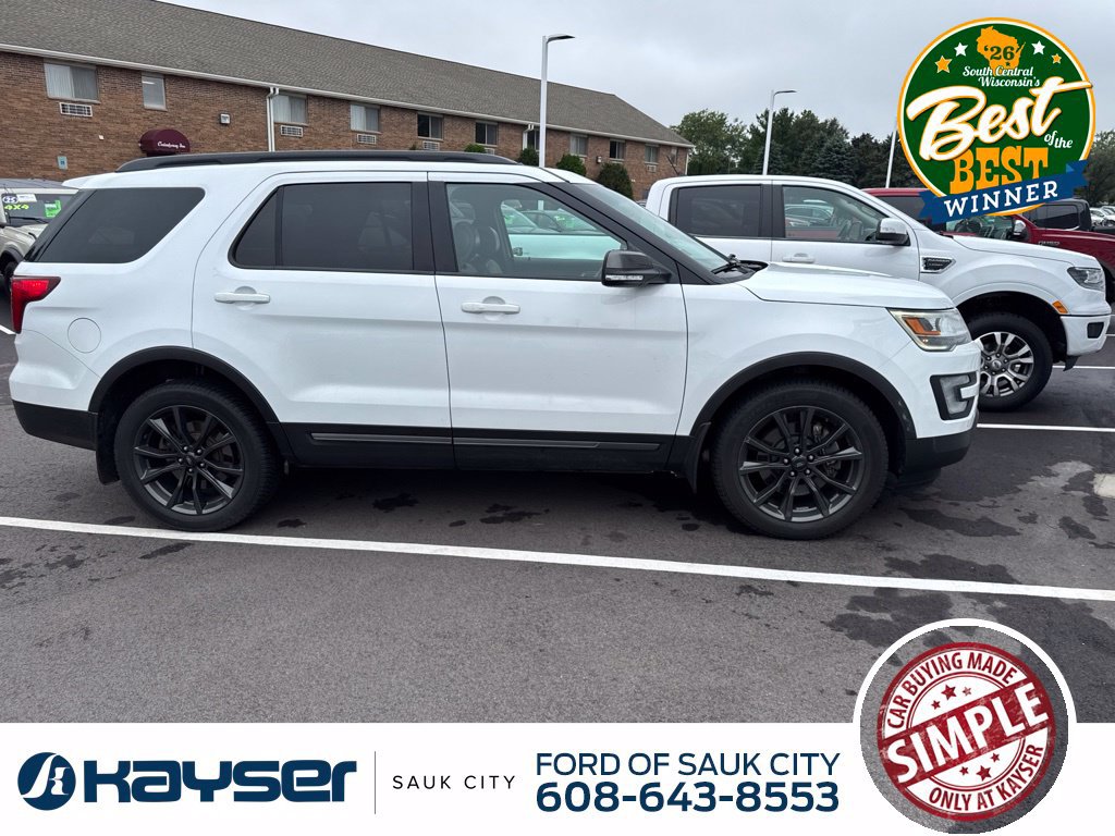 Used 2017 Ford Explorer XLT w/ Equipment Group 202A AWD/4WD image 1