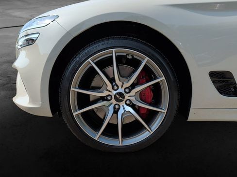 Used 2025 Genesis G70 2.5T AWD/4WD image 9