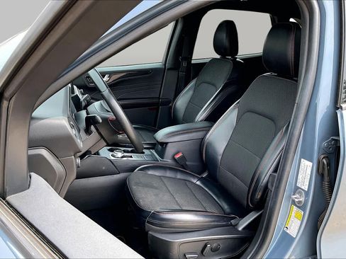 Used 2023 Ford Escape ST-Line FWD image 9