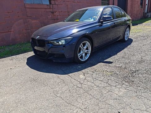 Used 2015 BMW 328i xDrive Sedan AWD/4WD image 2