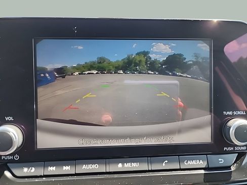 Used 2025 Nissan Pathfinder SV FWD image 19