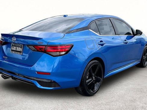 Used 2024 Nissan Sentra SR image 2