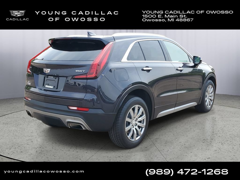 Used 2022 Cadillac XT4 Premium Luxury w/ Cold Weather Package AWD/4WD image 3
