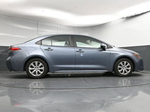 Used 2020 Toyota Corolla LE image 24