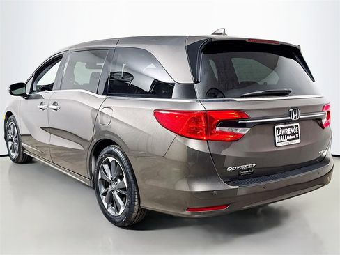 Used 2023 Honda Odyssey Elite image 6