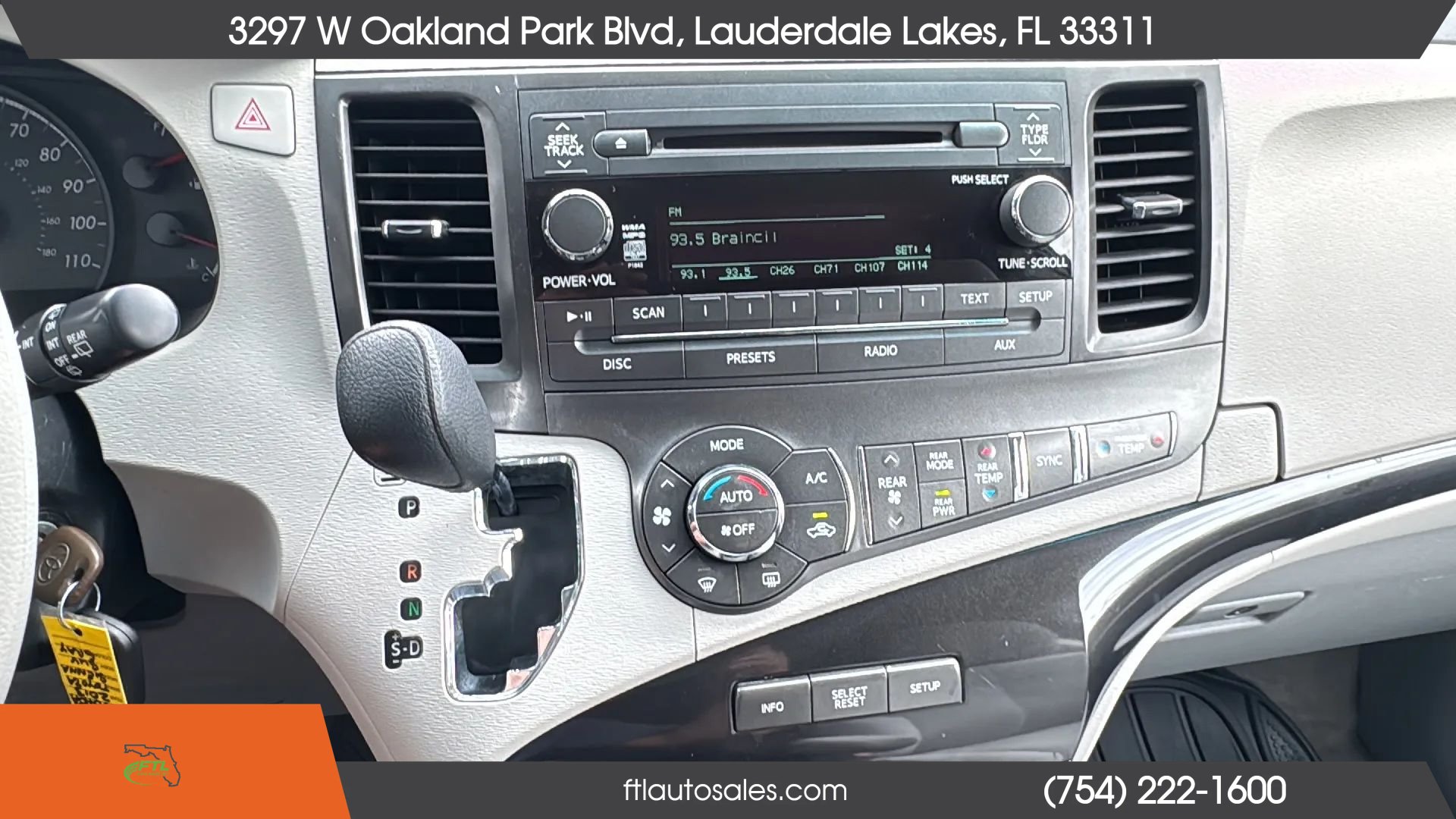 Used 2013 Toyota Sienna LE FWD image 49