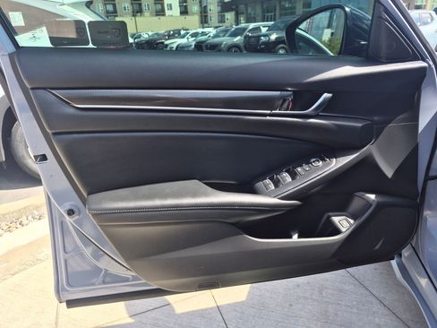 Used 2022 Honda Accord Sport image 14