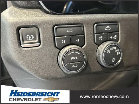 Used 2023 Chevrolet Silverado 1500 LT AWD/4WD image 30