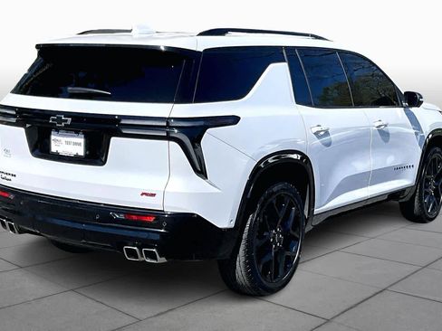 Used 2024 Chevrolet Traverse RS image 13