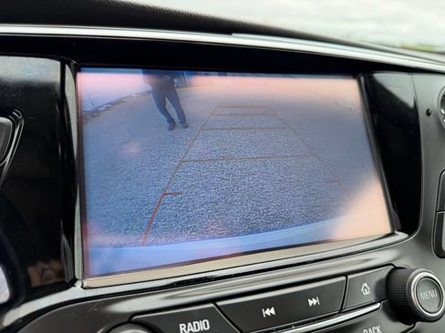 Used 2020 Buick Envision Essence FWD image 20