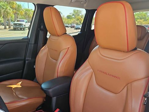 Used 2020 Jeep Renegade Trailhawk w/ Popular Equipment Group image 13