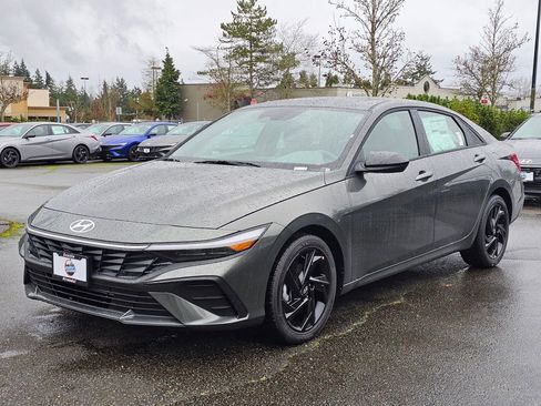 New 2026 Hyundai Elantra Sport image 3